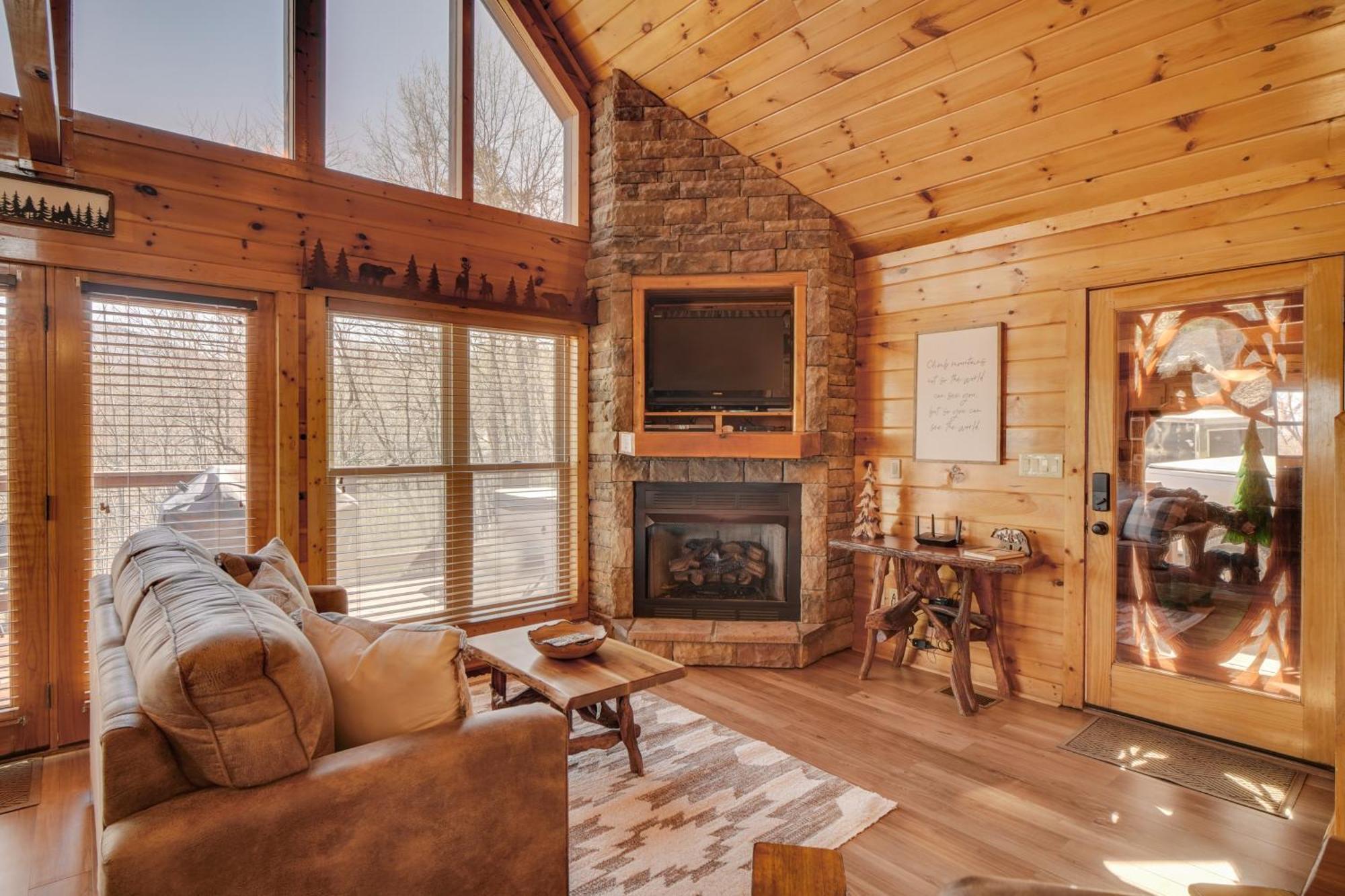 Hatcher Mtn Retreat Sevierville Cabin With Hot Tub! Dış mekan fotoğraf